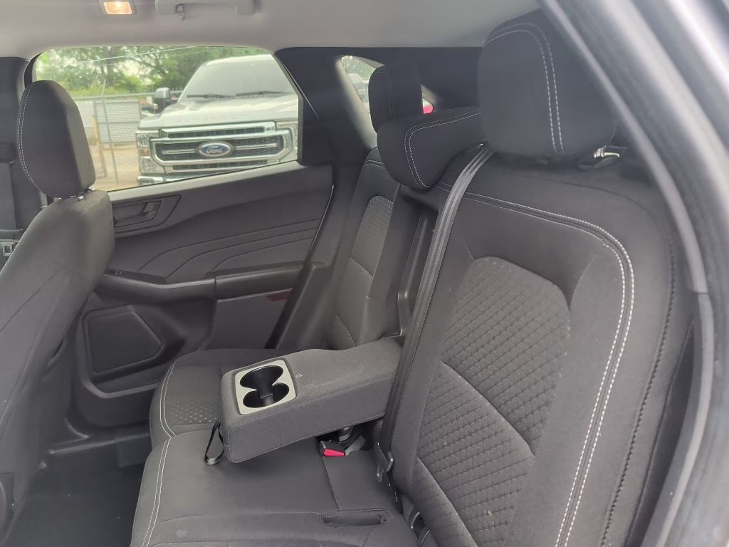 2024 Iconic Silver Metallic Ford Escape Active FWD SUV