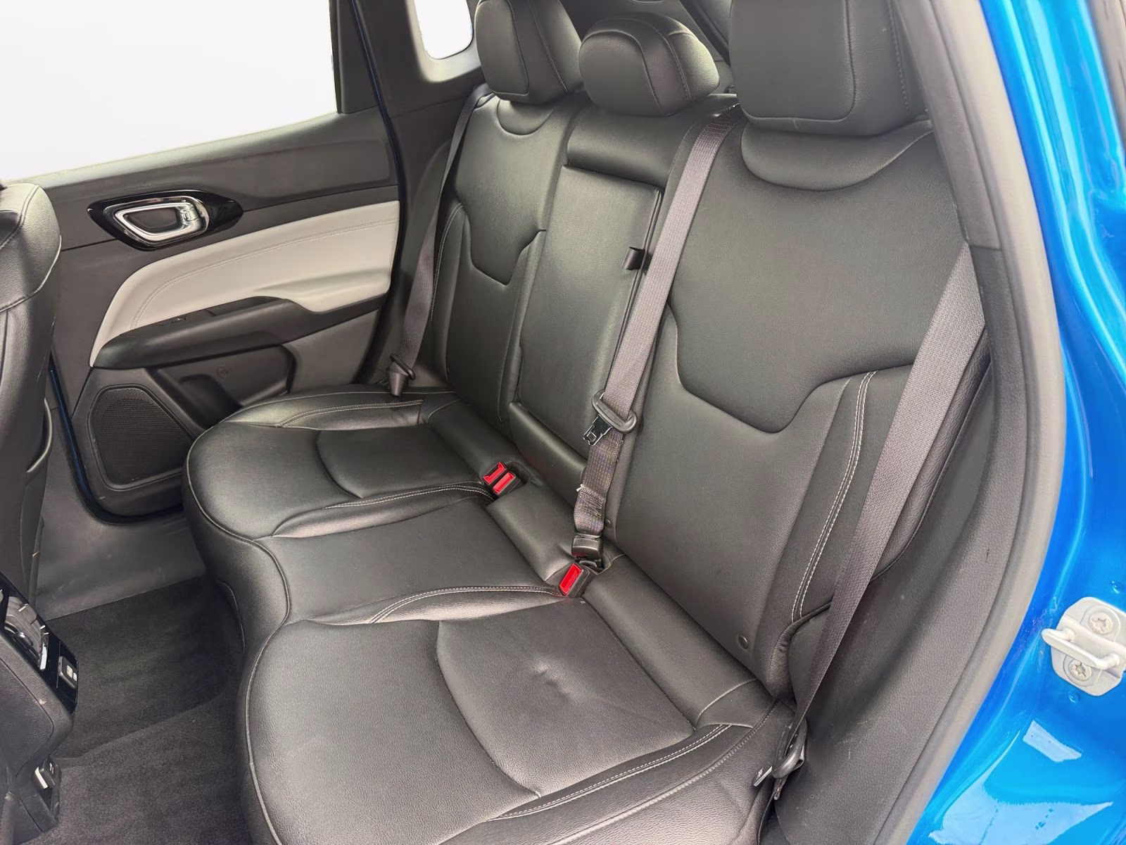 2025 Hydro Blue Pearlcoat Jeep Compass Limited 4X4 SUV