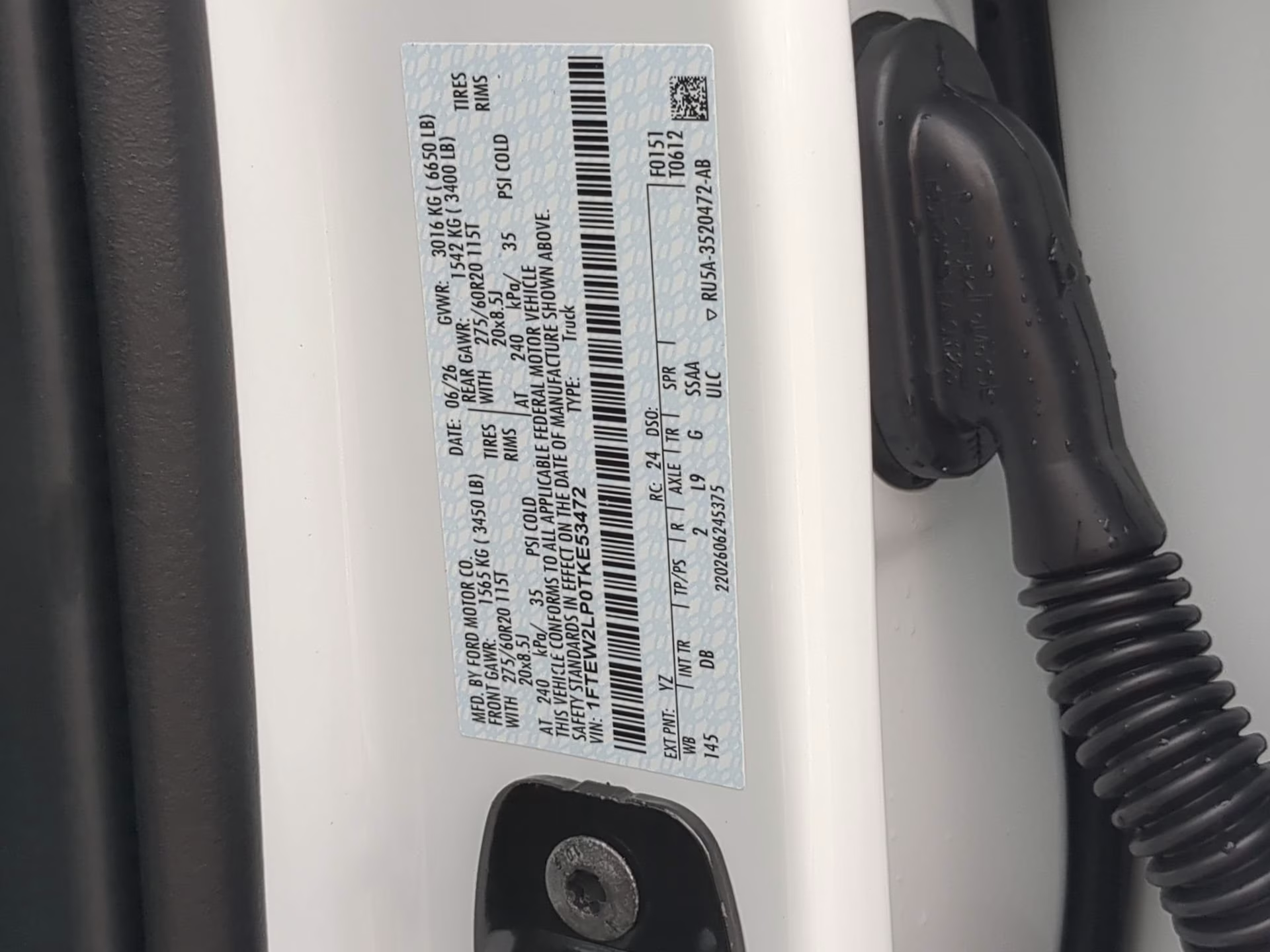 2026 Oxford White Ford F-150 STX Crew Cab Pickup 4X4 Truck
