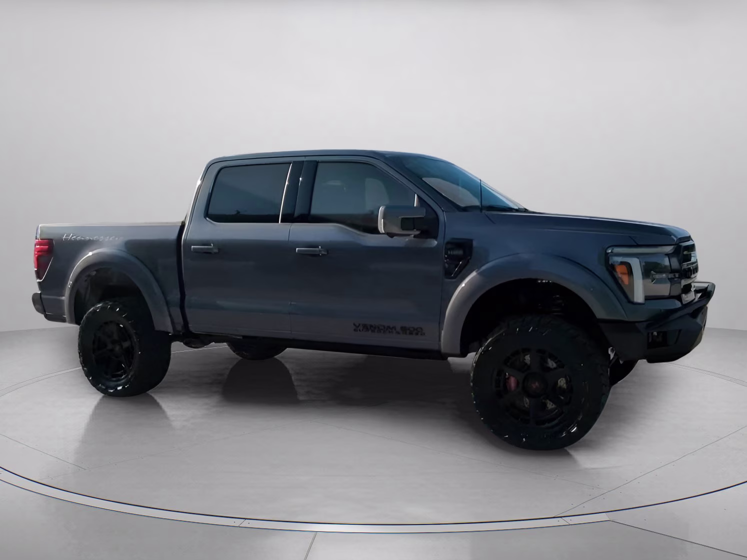 2026 Carbonized Gray Metallic Ford F-150 LARIAT Crew Cab Pickup 4X4 Truck