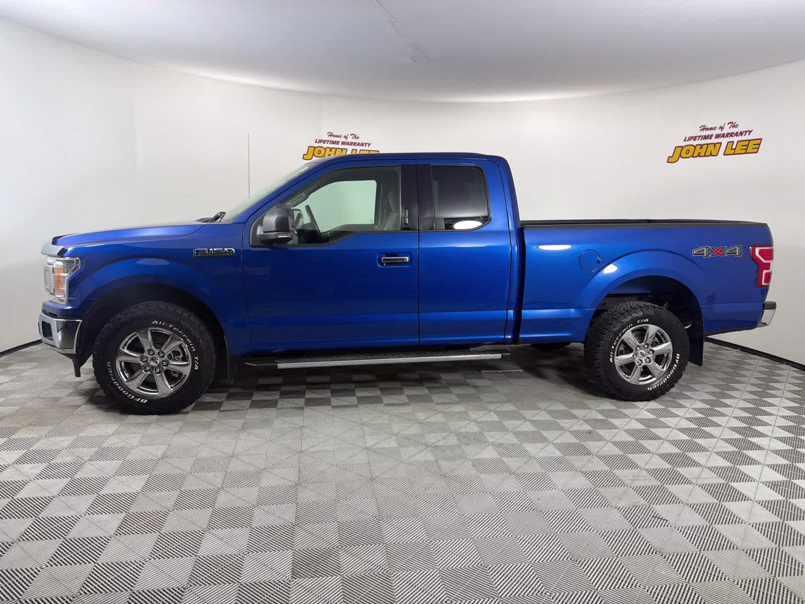 2018 Lightning Blue Ford F-150 XLT 4X4 Truck