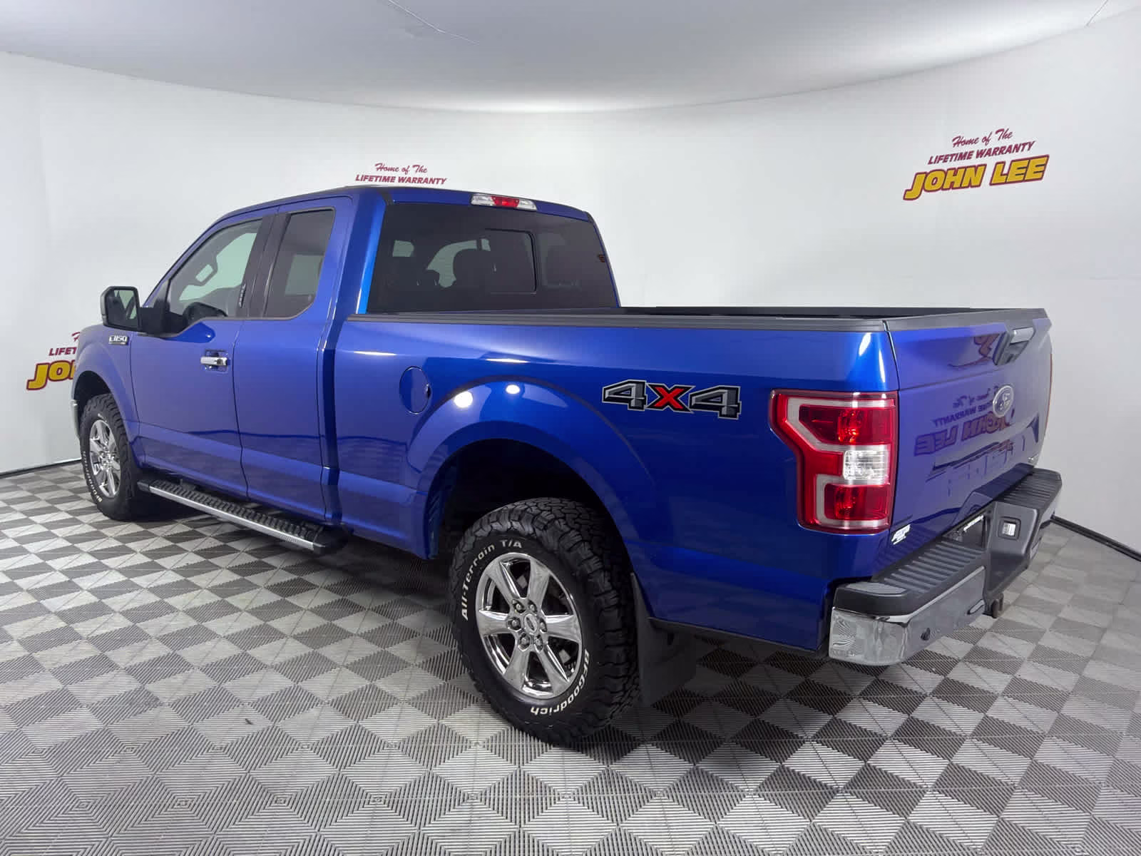 2018 Lightning Blue Ford F-150 XLT 4X4 Truck