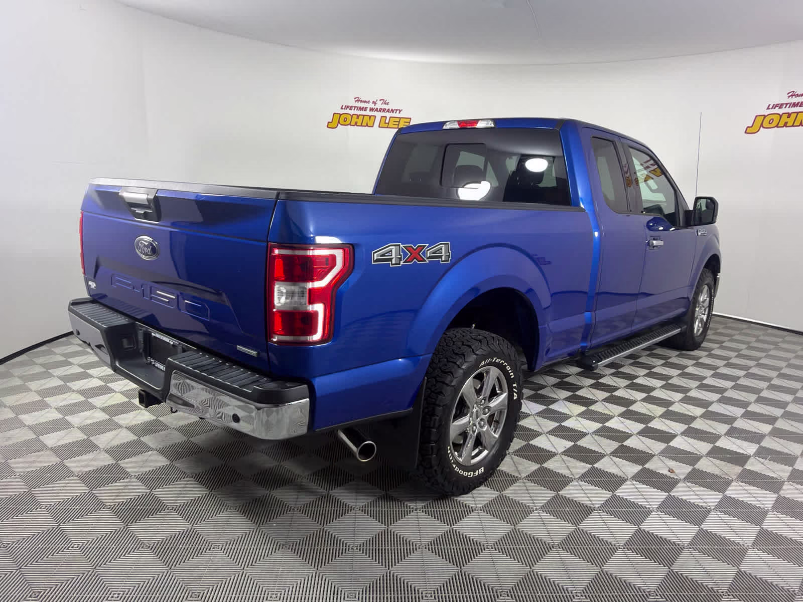 2018 Lightning Blue Ford F-150 XLT 4X4 Truck