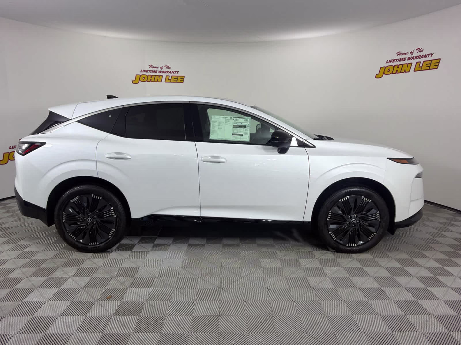 2026 Everest White Pearl Tricoat Nissan Murano Platinum AWD SUV