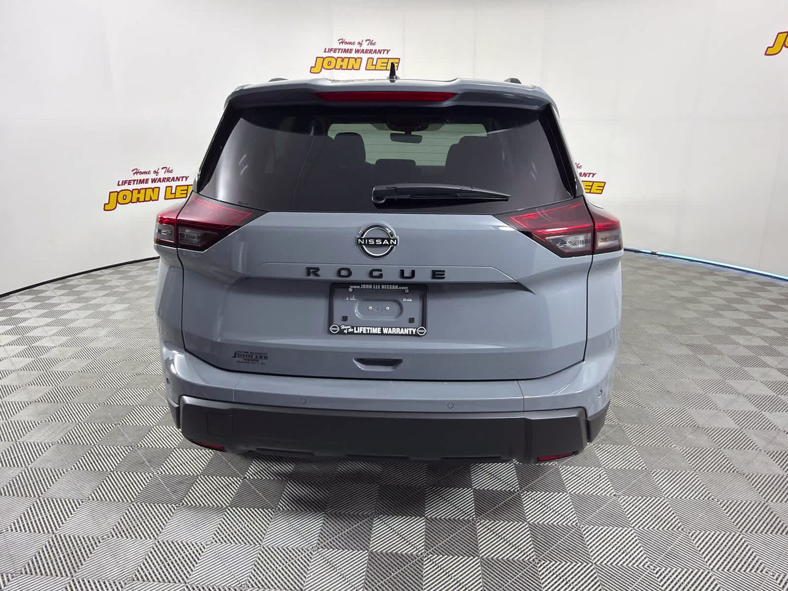 2026 Boulder Gray Pearl Nissan Rogue Dark Armor FWD SUV