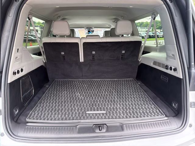 2024 Bright White Clearcoat Jeep Wagoneer Series II L RWD SUV
