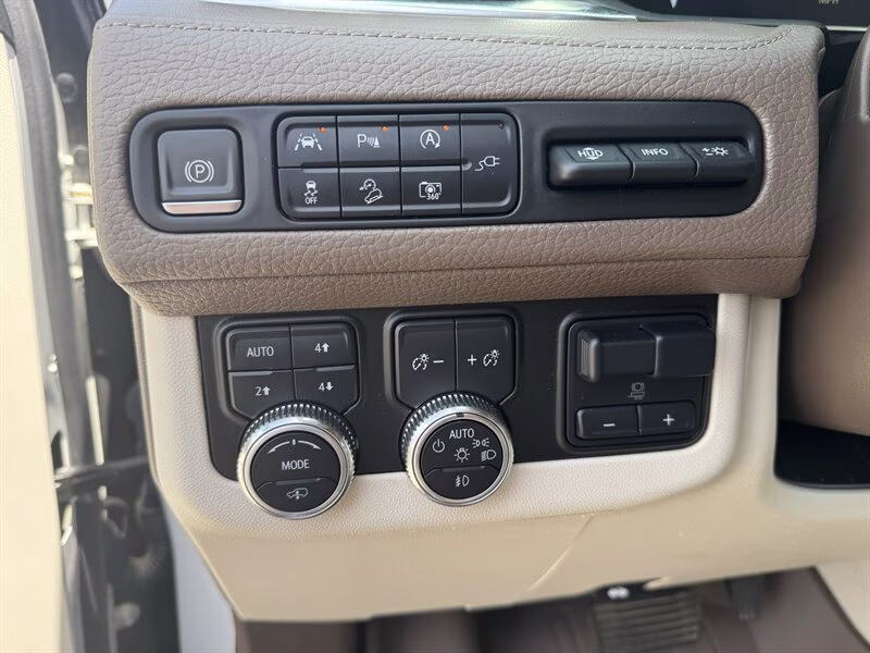 2022 Summit White GMC Yukon Denali 4X4 SUV