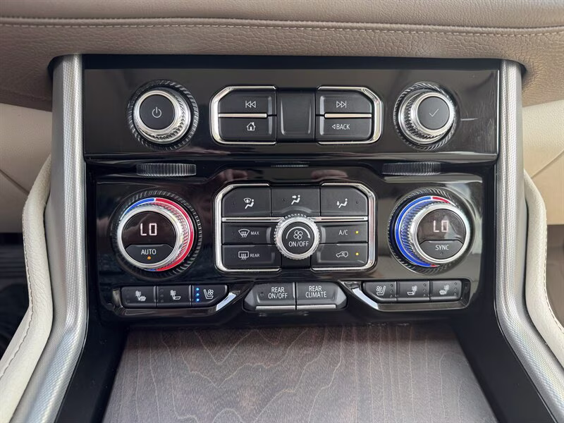 2022 Summit White GMC Yukon Denali 4X4 SUV