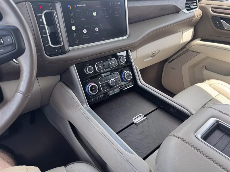 2022 Summit White GMC Yukon Denali 4X4 SUV