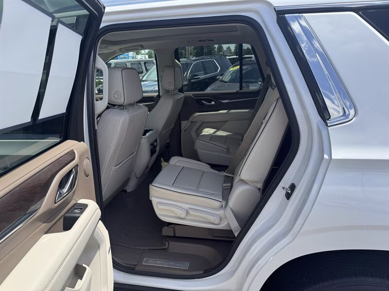 2022 Summit White GMC Yukon Denali 4X4 SUV