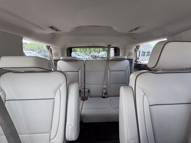 2022 Summit White GMC Yukon Denali 4X4 SUV