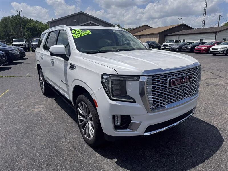 2022 Summit White GMC Yukon Denali 4X4 SUV