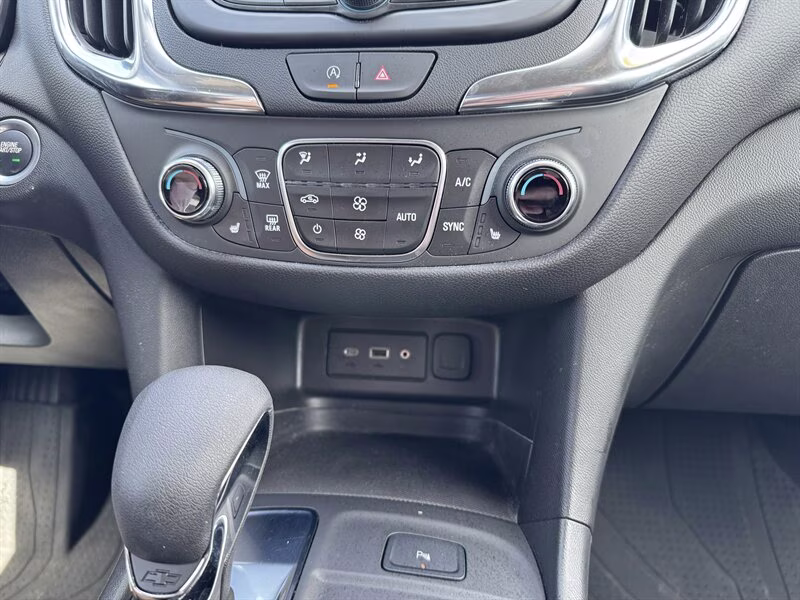 2024 Sterling Gray Metallic Chevrolet Equinox LT FWD SUV