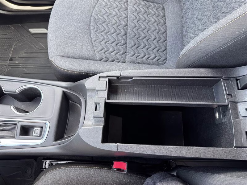 2024 Sterling Gray Metallic Chevrolet Equinox LT FWD SUV