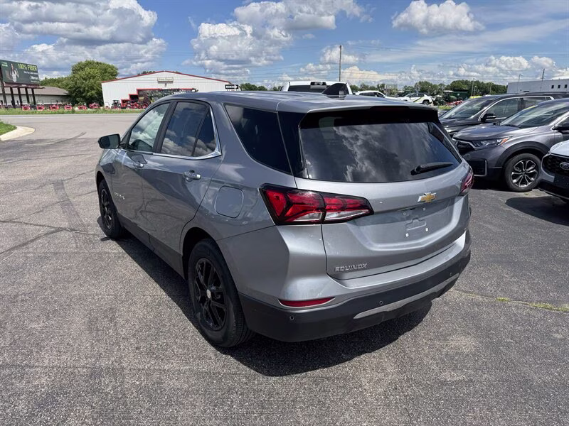 2024 Sterling Gray Metallic Chevrolet Equinox LT FWD SUV