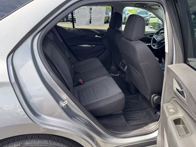 2024 Sterling Gray Metallic Chevrolet Equinox LT FWD SUV