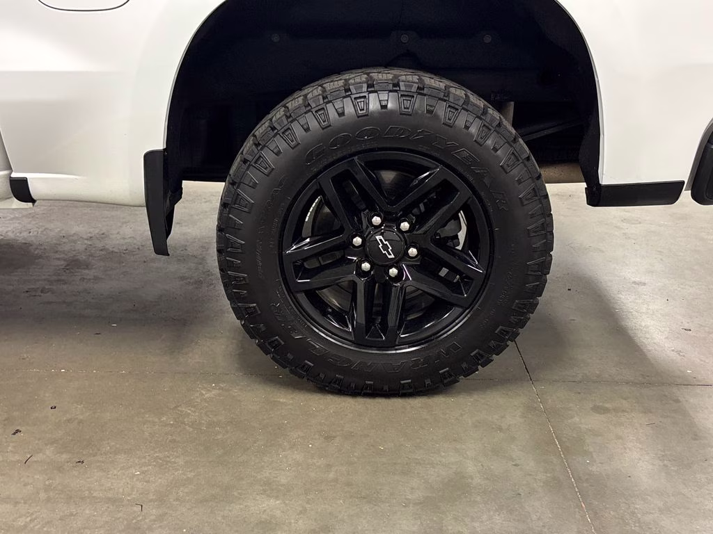 2022 Summit White Chevrolet Silverado 1500 LTD LT Trail Boss 4X4 Truck