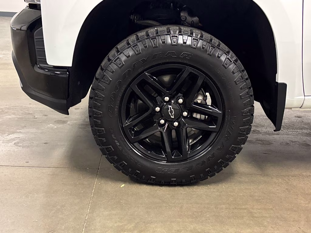 2022 Summit White Chevrolet Silverado 1500 LTD LT Trail Boss 4X4 Truck