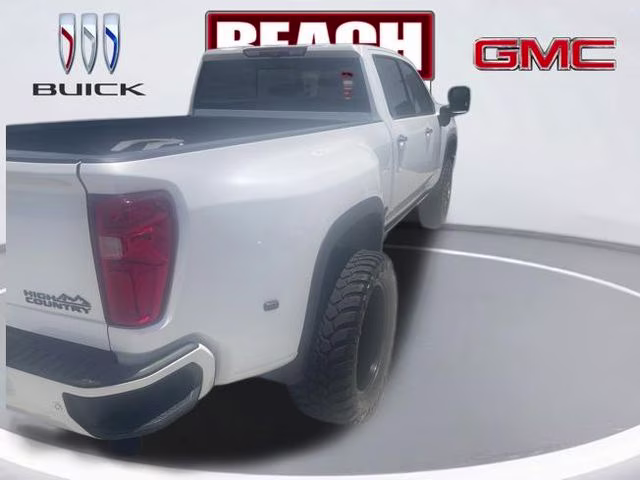 2022 Iridescent Pearl Tricoat Chevrolet Silverado 3500HD High Country 4X4 Truck
