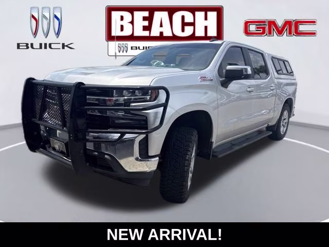 2019 Silver Ice Metallic Chevrolet Silverado 1500 LT 4X4 Truck