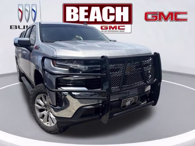 2019 Silver Ice Metallic Chevrolet Silverado 1500 LT 4X4 Truck