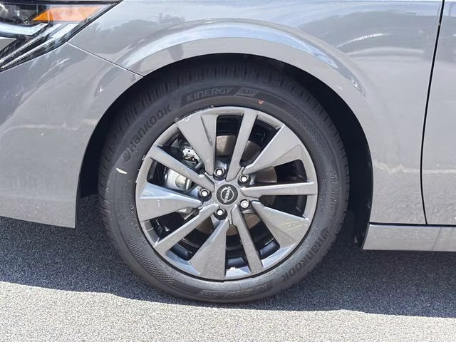 2026 Gun Metallic Nissan Sentra SL FWD Sedan