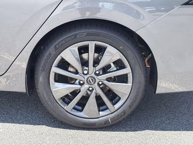 2026 Gun Metallic Nissan Sentra SL FWD Sedan