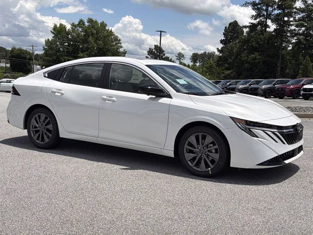 2026 Aspen White Tricoat Nissan Sentra SL FWD Sedan