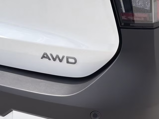 2026 Aspen White/Super Black Nissan Kicks SV AWD SUV