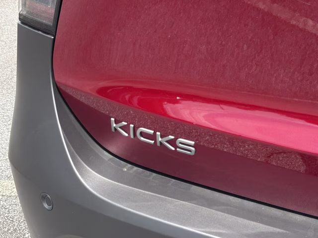 2026 Scarlet Ember Tintcoat Nissan Kicks SR AWD SUV