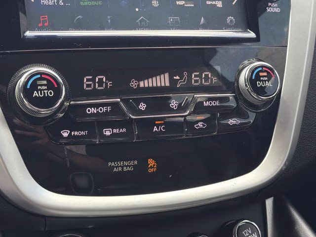2016 Pearl White Nissan Murano Platinum FWD SUV