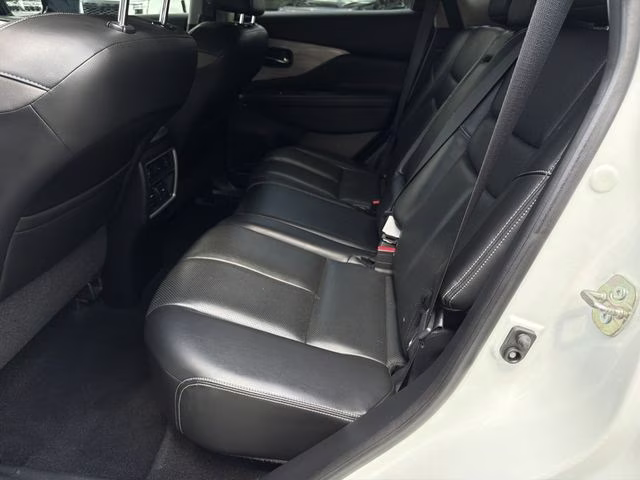 2016 Pearl White Nissan Murano Platinum FWD SUV