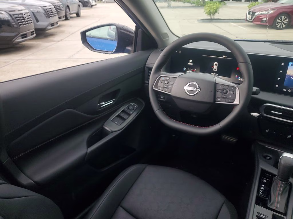 2026 Bluestone Pearl/Super Blk Nissan Sentra SR FWD Sedan