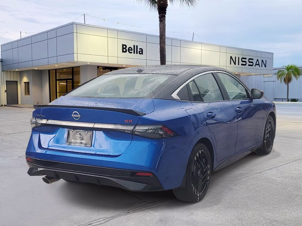 2026 Bluestone Pearl/Super Blk Nissan Sentra SR FWD Sedan