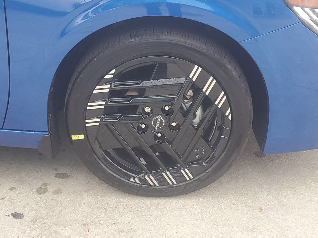 2026 Bluestone Pearl/Super Blk Nissan Sentra SR FWD Sedan