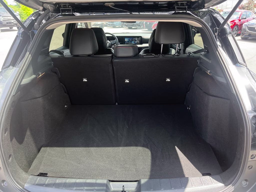 2025 Gun Metallic/Super Black Nissan Kicks SR AWD SUV