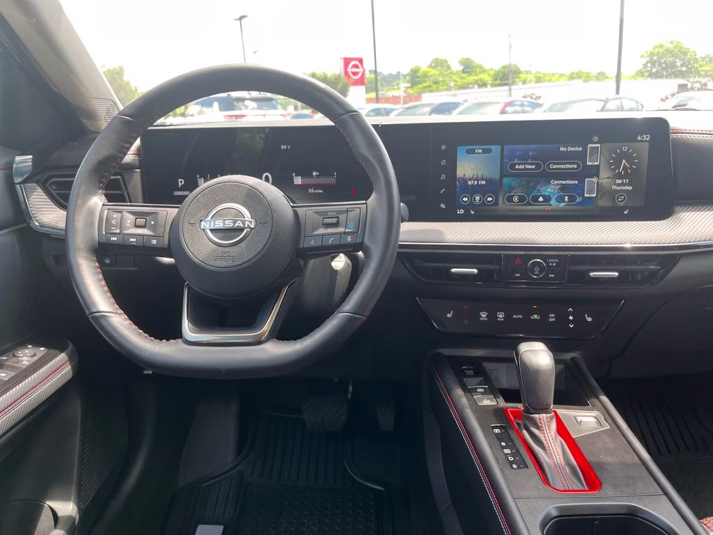 2025 Gun Metallic/Super Black Nissan Kicks SR AWD SUV