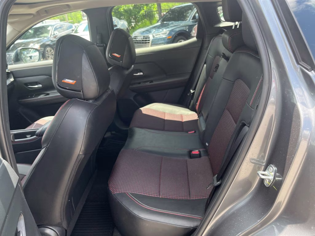 2025 Gun Metallic/Super Black Nissan Kicks SR AWD SUV