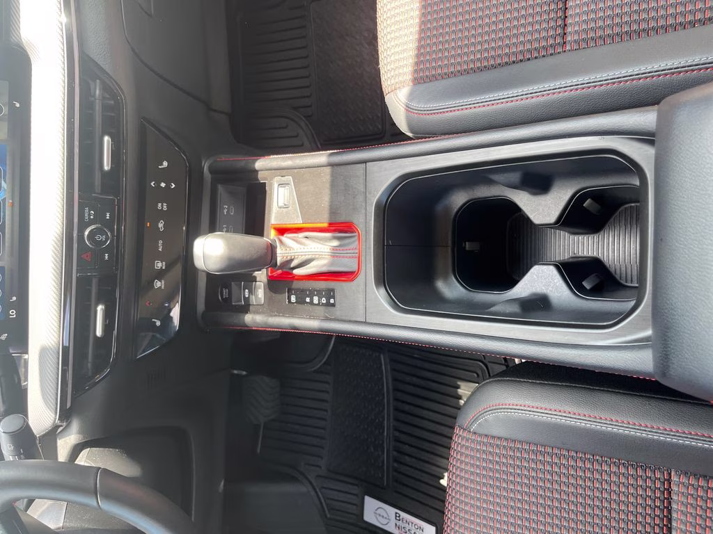 2025 Gun Metallic/Super Black Nissan Kicks SR AWD SUV