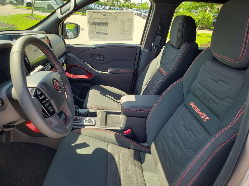 2026 Boulder Gray Pearl Nissan Frontier PRO-4X 4X4 Truck