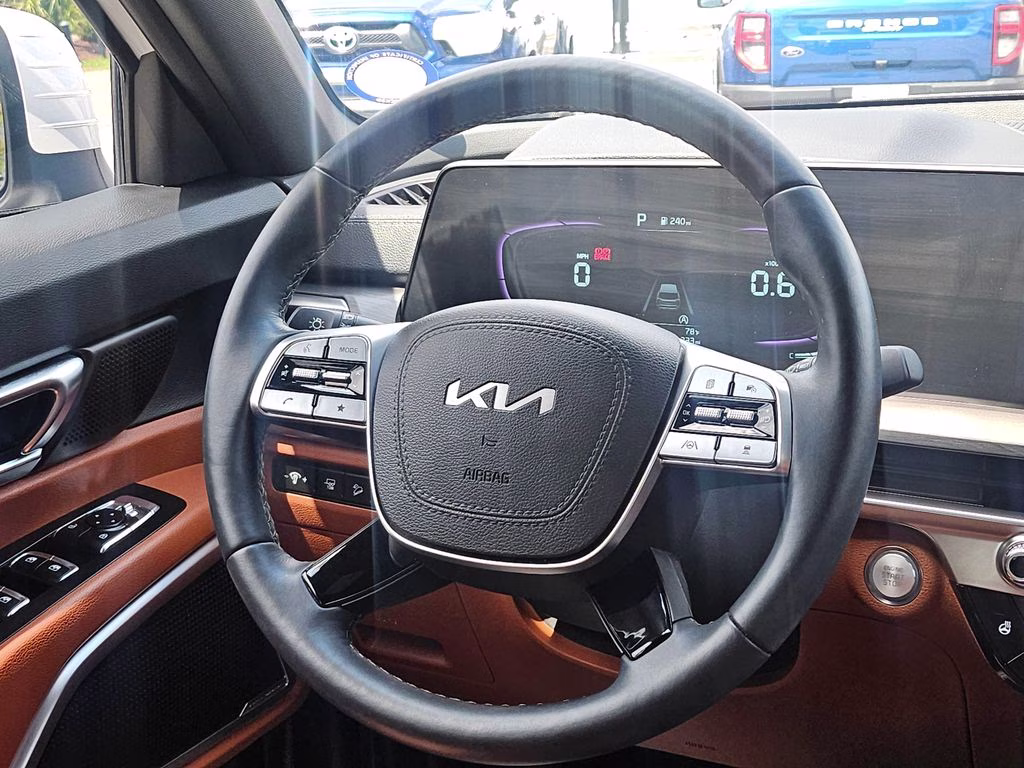 2025 Glacial White Pearl Kia Telluride EX X-Pro AWD SUV