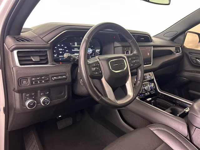 2022 Summit White GMC Yukon XL Denali 4X4 SUV