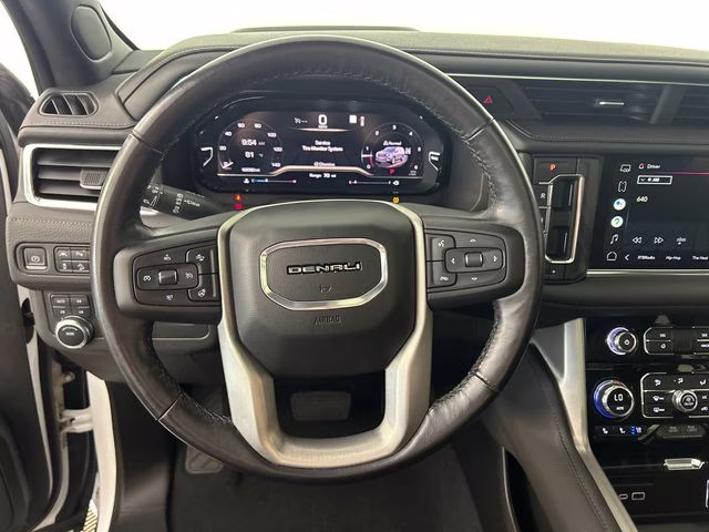 2022 Summit White GMC Yukon XL Denali 4X4 SUV