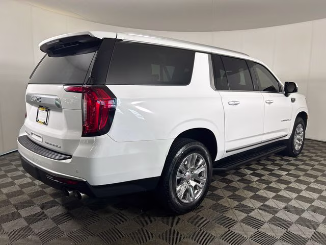 2022 Summit White GMC Yukon XL Denali 4X4 SUV