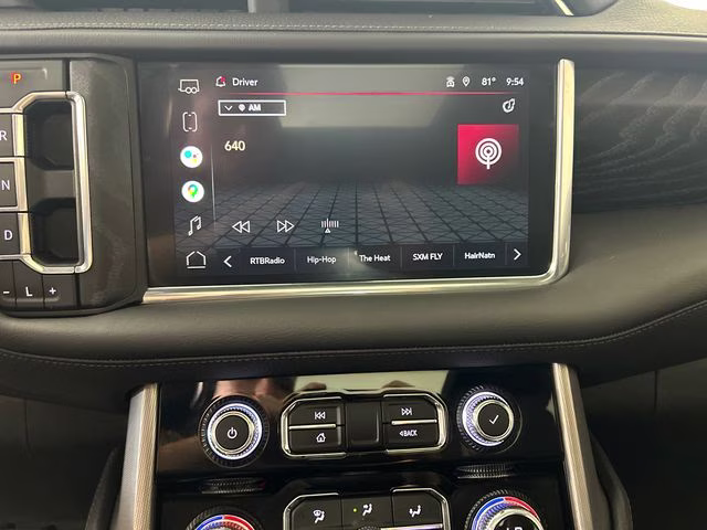 2022 Summit White GMC Yukon XL Denali 4X4 SUV
