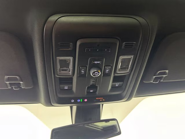 2022 Summit White GMC Yukon XL Denali 4X4 SUV
