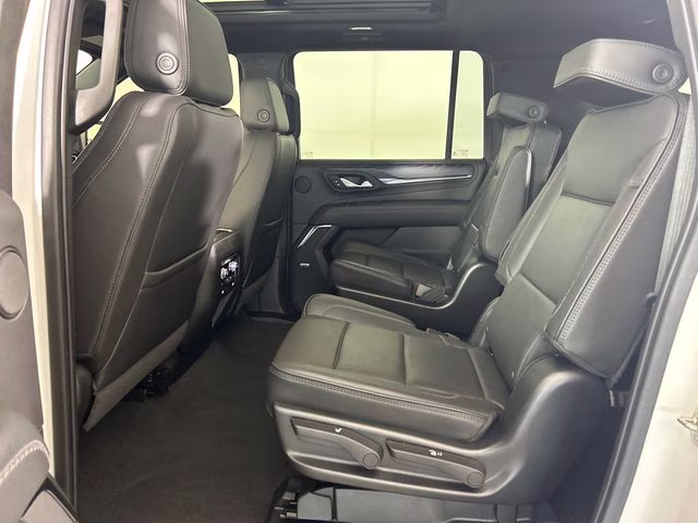2022 Summit White GMC Yukon XL Denali 4X4 SUV