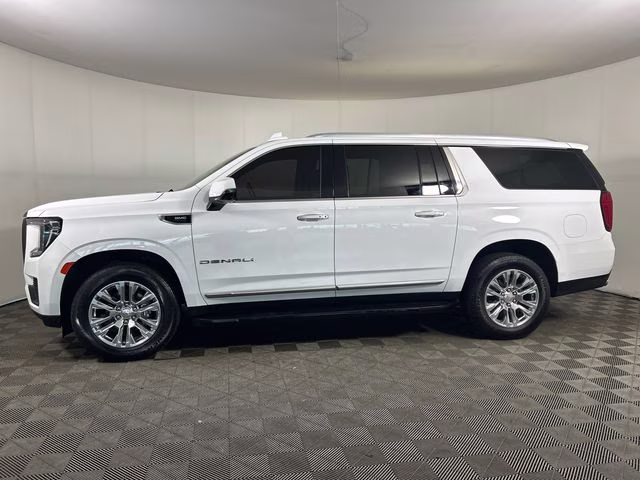 2022 Summit White GMC Yukon XL Denali 4X4 SUV