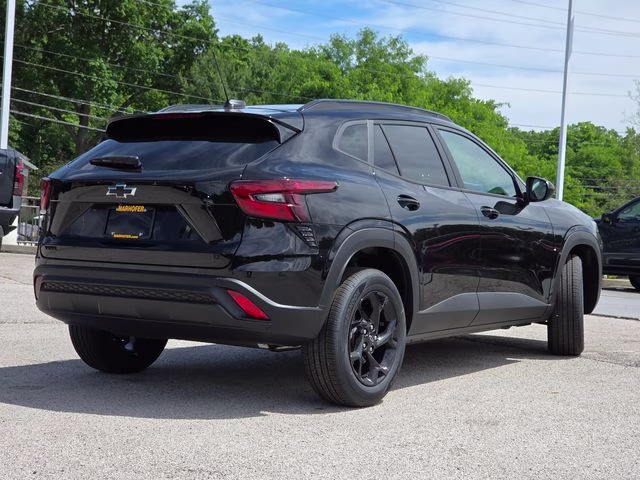 2026 Mosaic Black Metallic Chevrolet Trax LT FWD SUV