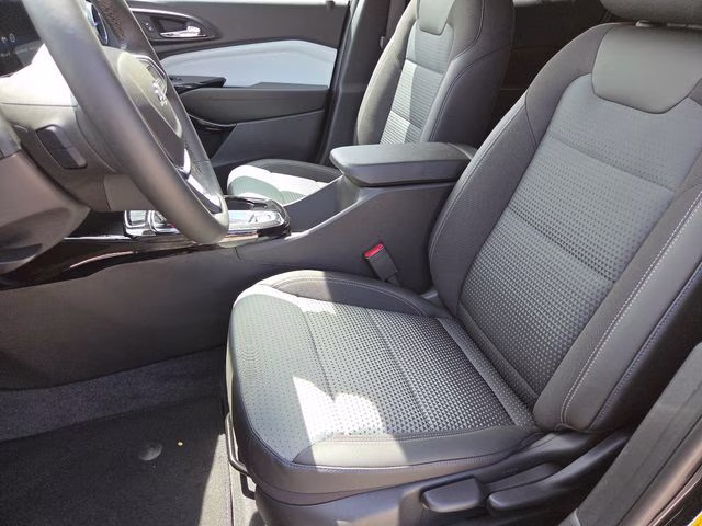 2026 Mosaic Black Metallic Chevrolet Trax LT FWD SUV